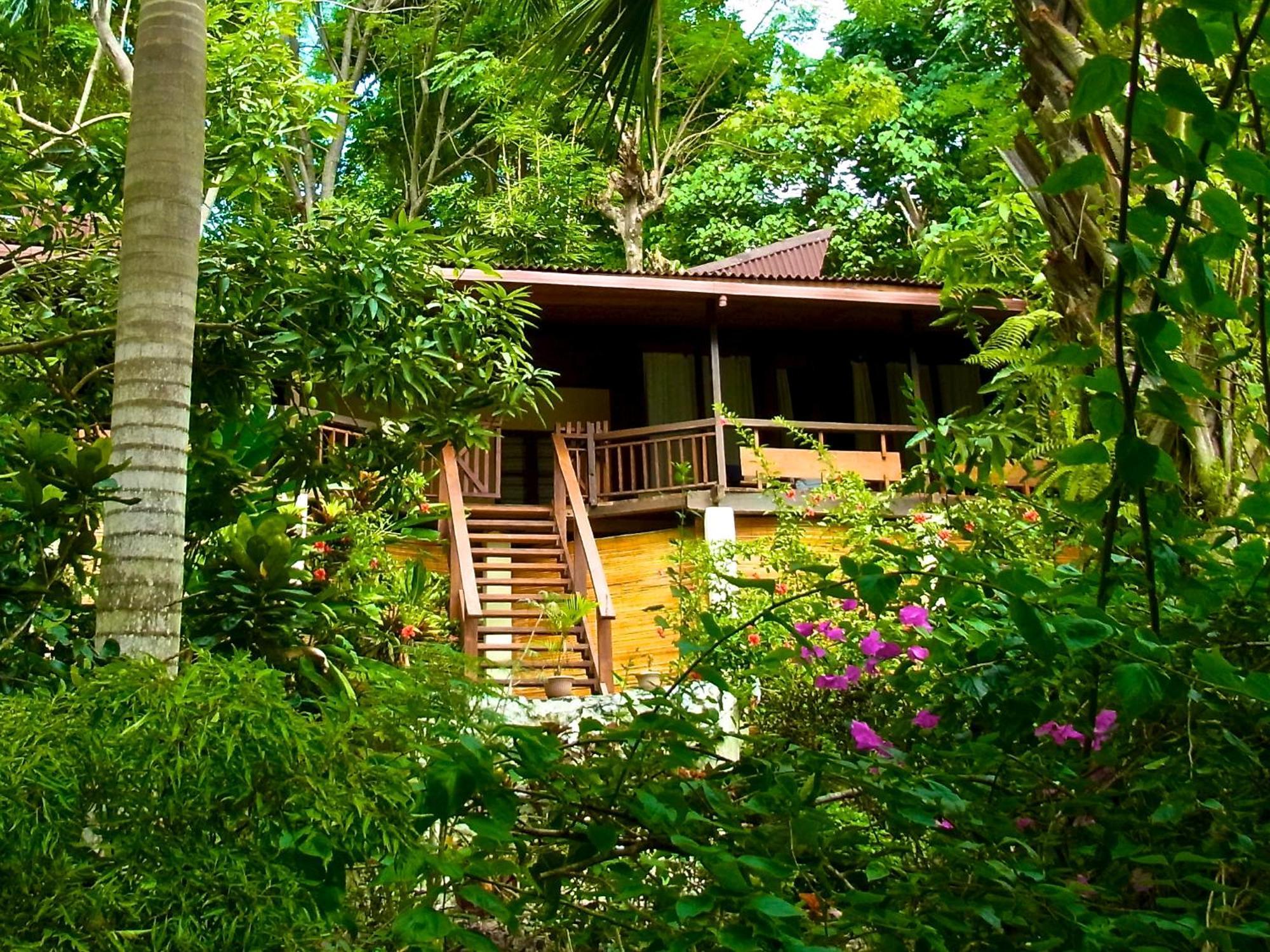 Bunaken Cha Cha Nature Resort Exterior foto